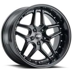 18x9.5 ESR CS15 Gloss Black 5x4.75/120.7 35mm (CUSTOM)