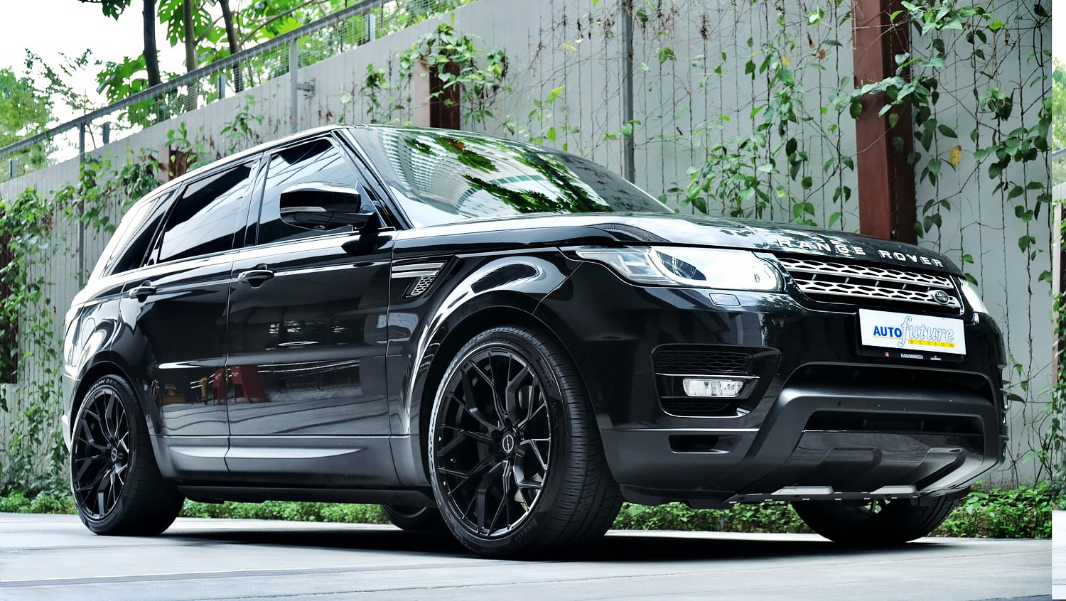 Land Rover Range Rover Sport Wheels | Custom Rim and Tire Packages