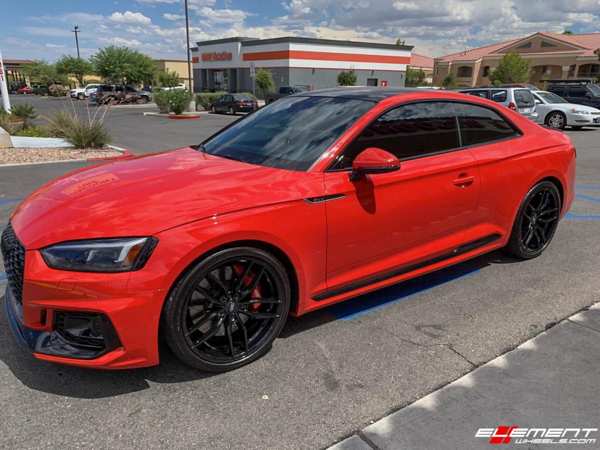 20 Inch Variant Krypton in Gloss Piano Black on a 2019 Audi RS5