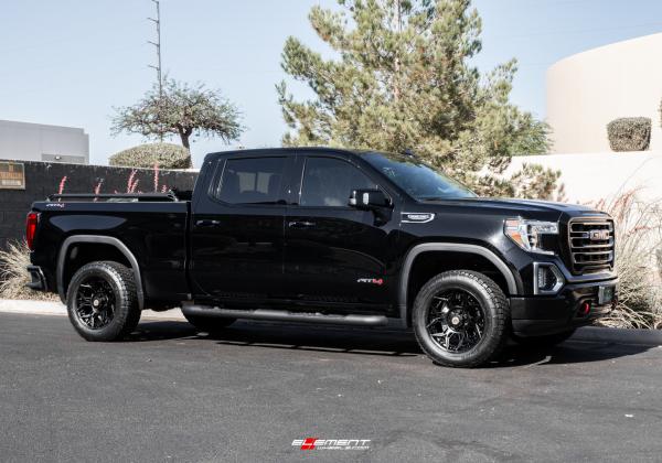 20 inch 4Play Off-Road 4PS60 Satin Black on a Levelled 2019 GMC Sierra 1500