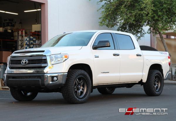 20x9 Fuel Off-Road Anza Matte Anthracite w/ Black Ring on 2015 Toyota Tundra Stock Height w/ Specs