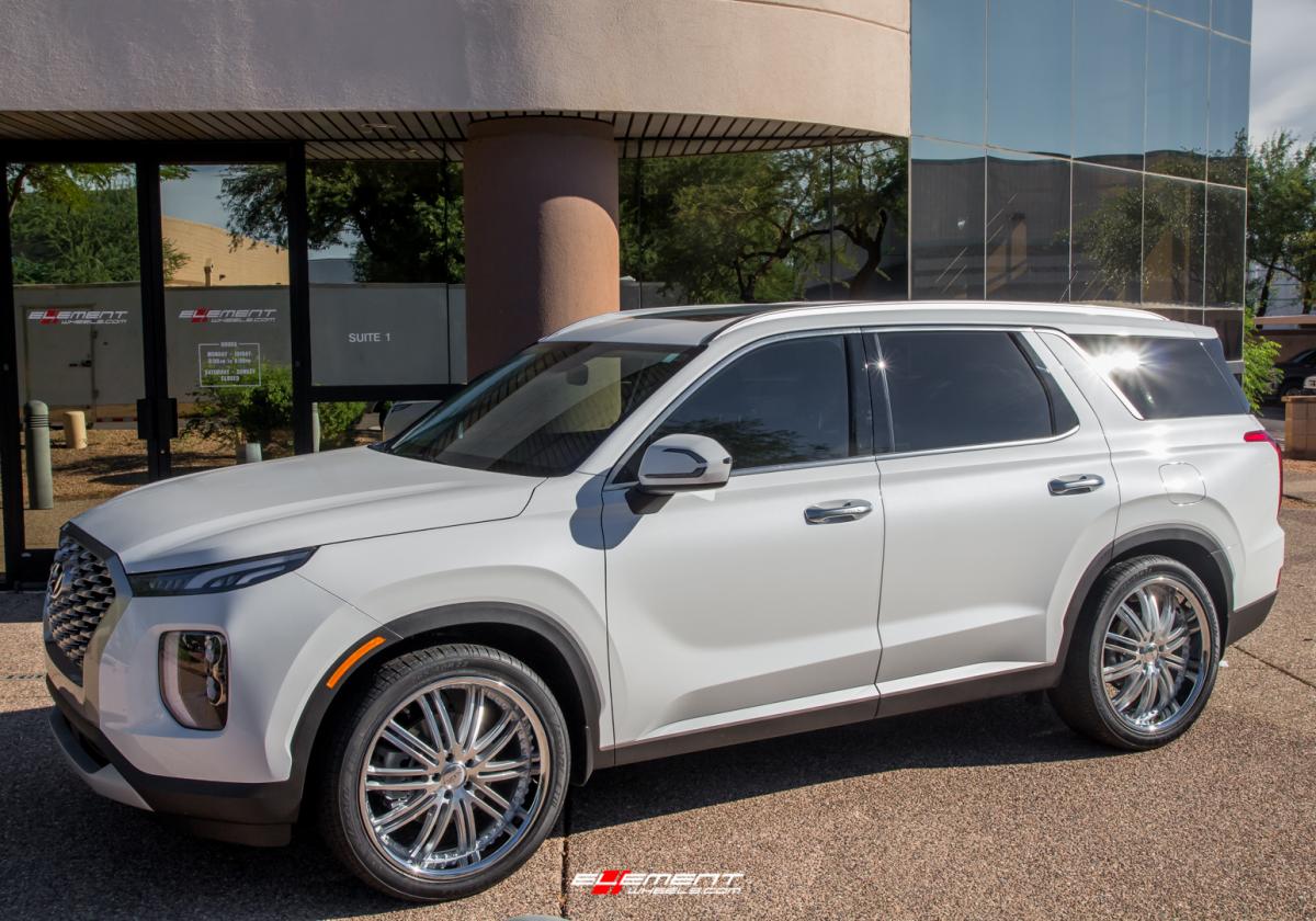 22 inch XIX X23 Silver w/ Machined Face (Chrome Stainless Steel Lip) on a 2021 Hyundai Palisade