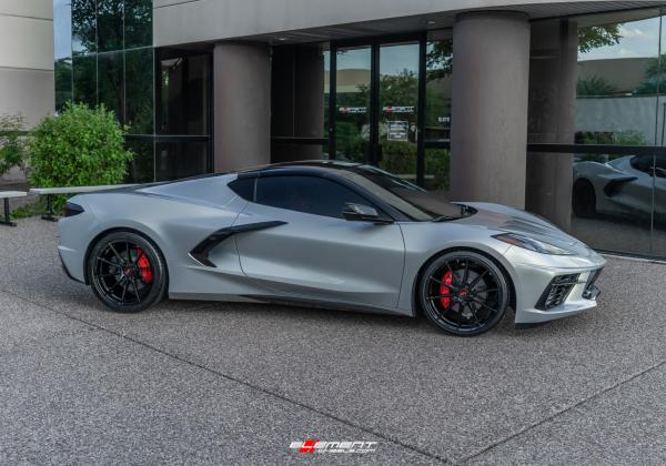 20 inch Staggered Variant Argon Gloss Piano Black on a 2020 Chevrolet C8 Corvette Z51