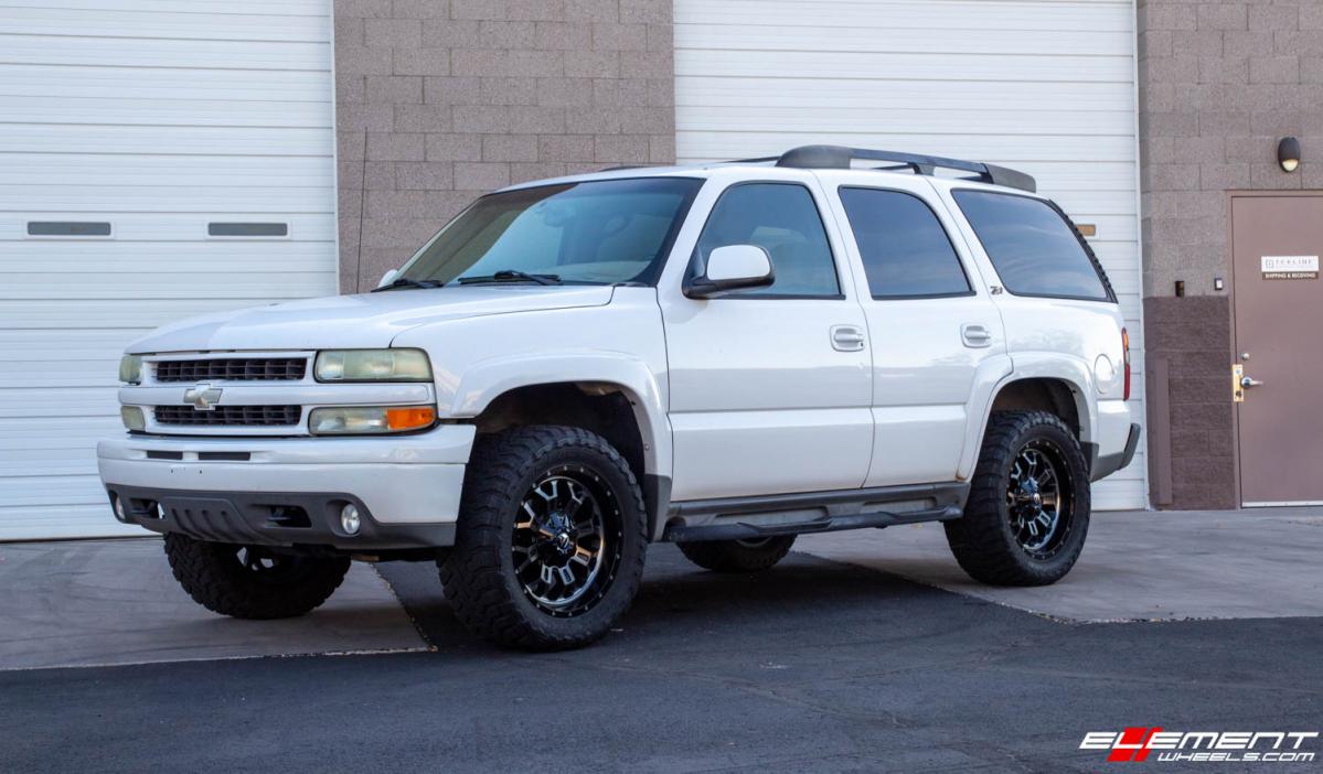 20 Inch Fuel Off-Road Crush Gloss Black Double Dark Tint D561 on a 2003 Chevrolet Tahoe Z/71