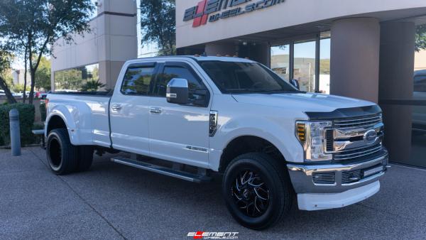 20 Inch fuel D741 RUNNER in Gloss Black Milled on a 2019 Ford F-350 Dually