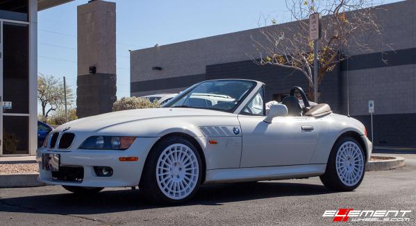 18 inch Fifteen52 Integrale Rally White on a 1998 BMW Z3
