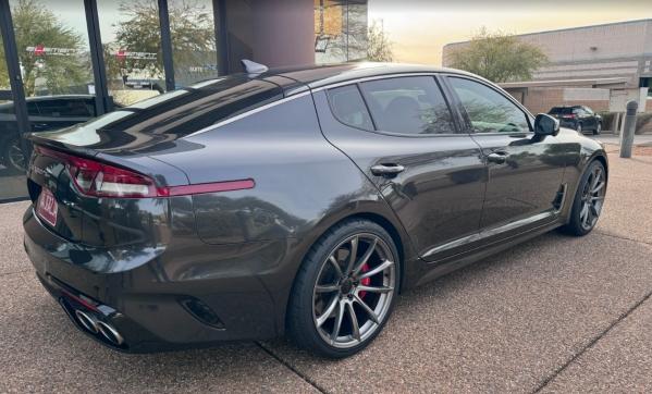 20 inch Staggered Ace Alloy AFF05 in Space Grey on a 2022 Kia Stinger GT