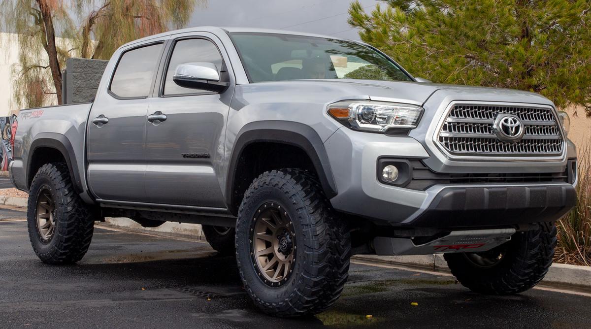 17 inch ICON Compression Bronze on a 2016 Toyota Element Wheels