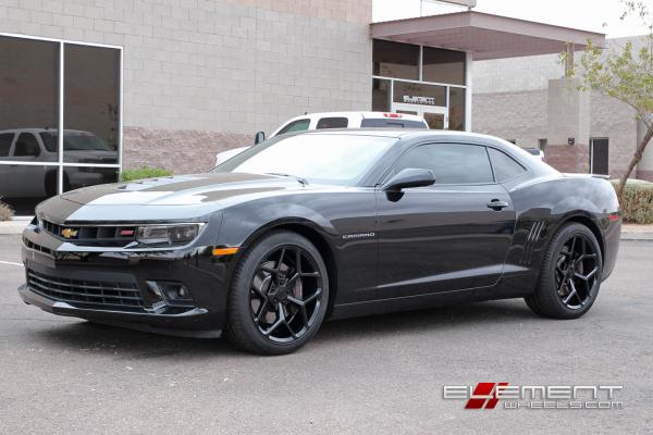 20x9 and 20x10 inch Staggered MRR 228 Z28 Replica on Chevy Camaro SS w/ Specs