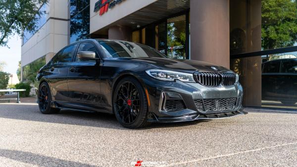 Staggered 20 Inch Variant Radon in Gloss Piano Black on a 2020 BMW M340i