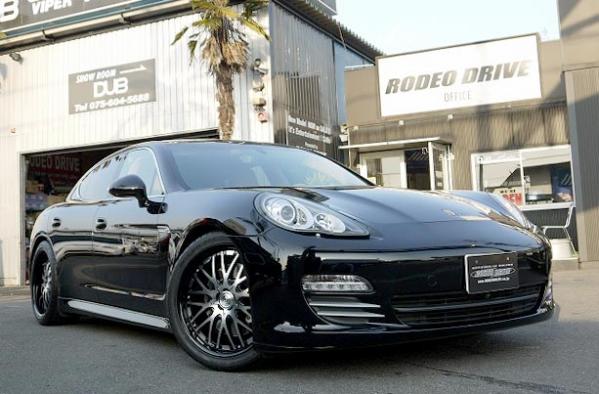 20" Staggered Demoda Maestra Machined Face and Black Lip on Porsche Panamera w/ Specs
