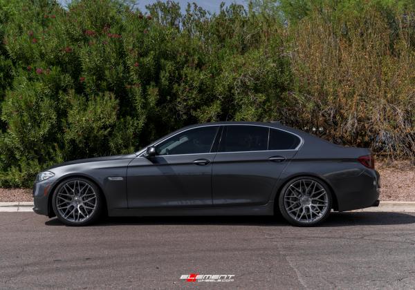 20 inch Staggered Varro VD06X Gloss Titanium w/ Brushed Face on a 2016 BMW 535i