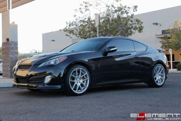19 inch Staggered Niche Targa Silver/Machined on a 2012 Hyundai Genesis 3.8 Coupe w/ Specs