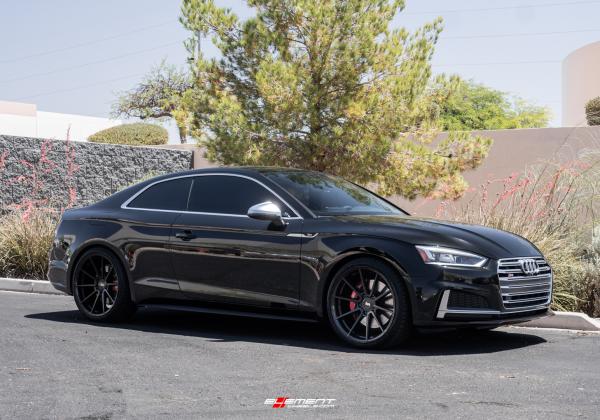 20 inch Variant Argon Gloss Piano Black on a 2018 Audi S5