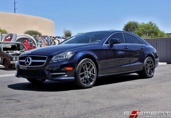 19 inch Staggered Ace Alloy AFF02 Black Chrome on a 2014 Mercedes Benz CLS550 w/ Specs