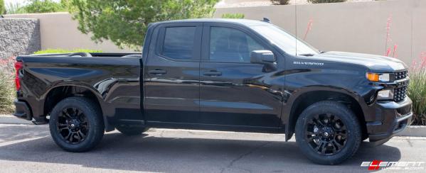 20 Inch Fuel Off Road Vapor Matte Black D560 on a 2020 Chevrolet Silverado 1500